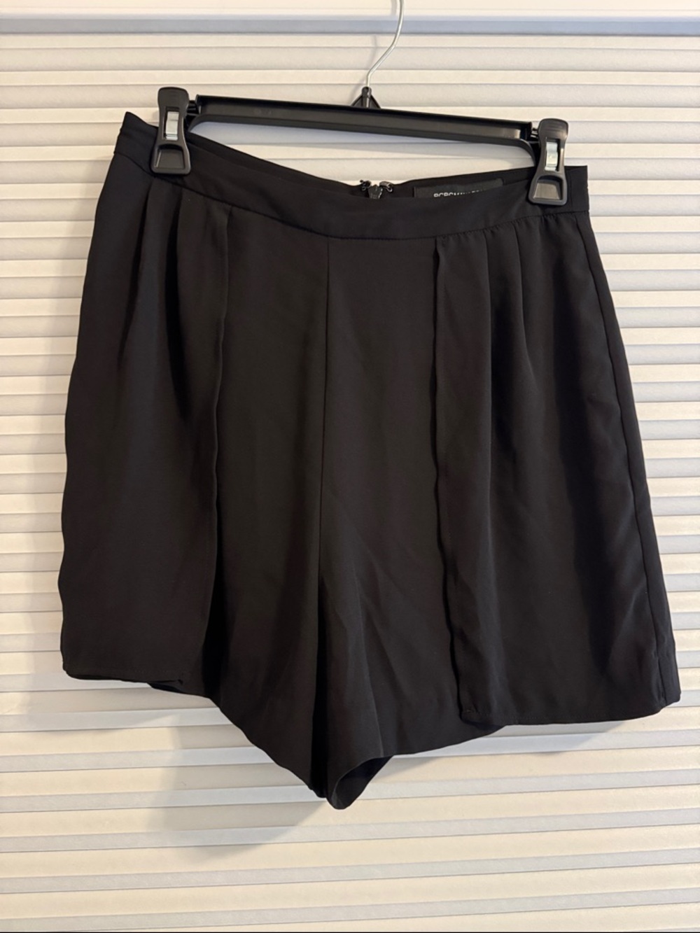 Black Women's Flowy High-Waist Shorts